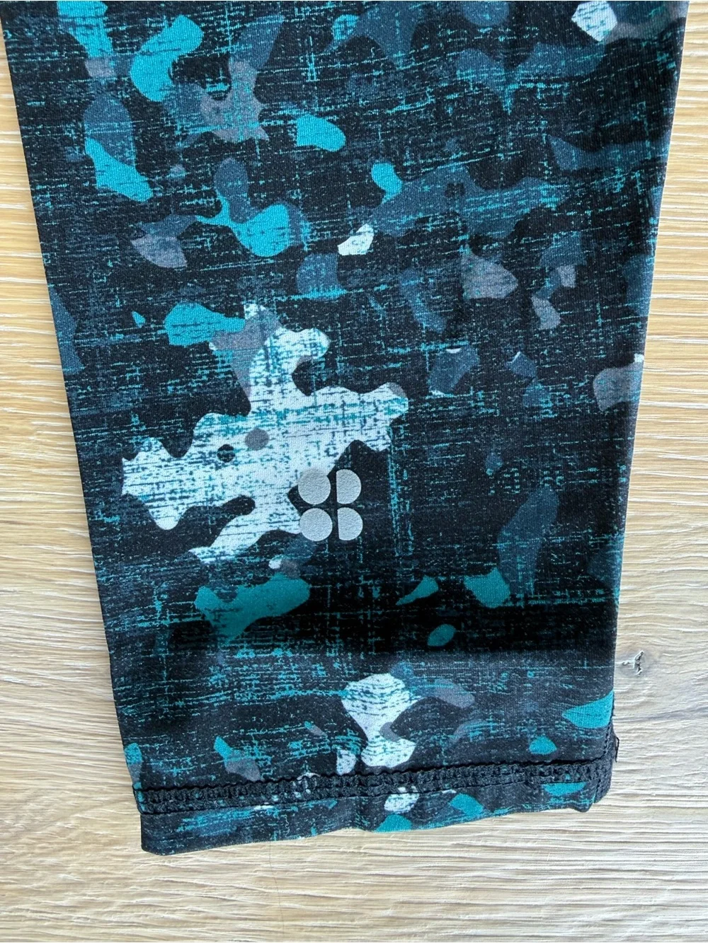 Sweaty Betty Teal & Black The Power 7/8 Legging and Matching Sweaty Betty Tank